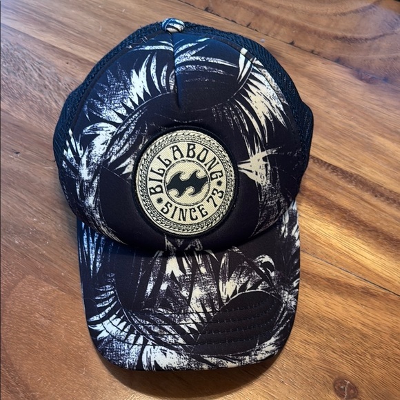 Billabong Accessories - BILLABONG Women's Heritage Mash Up Trucker Hat